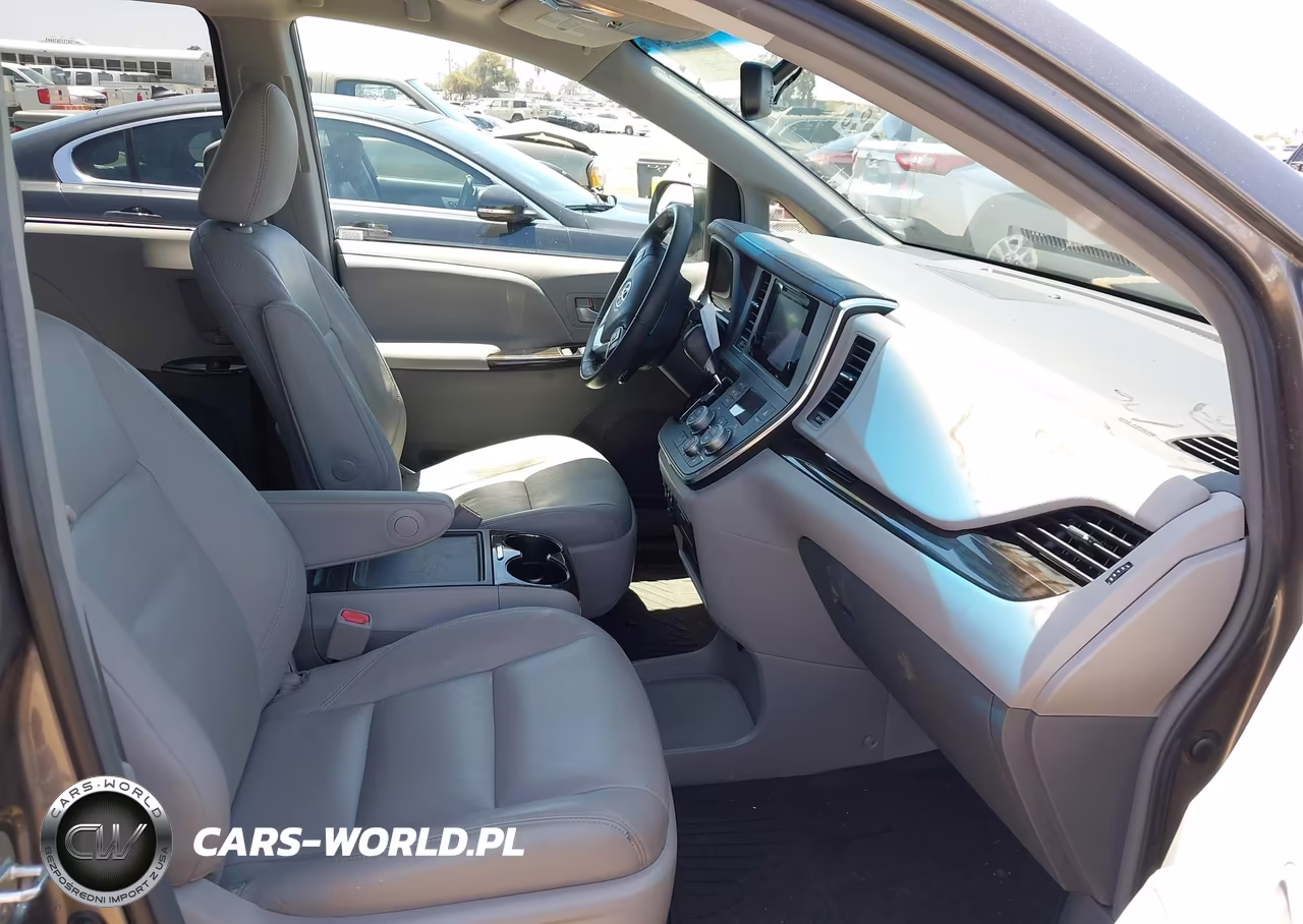 2017 Toyota Sienna Xle 8 Passenger VIN:5TDYZ3DC4HS875542 - 5
