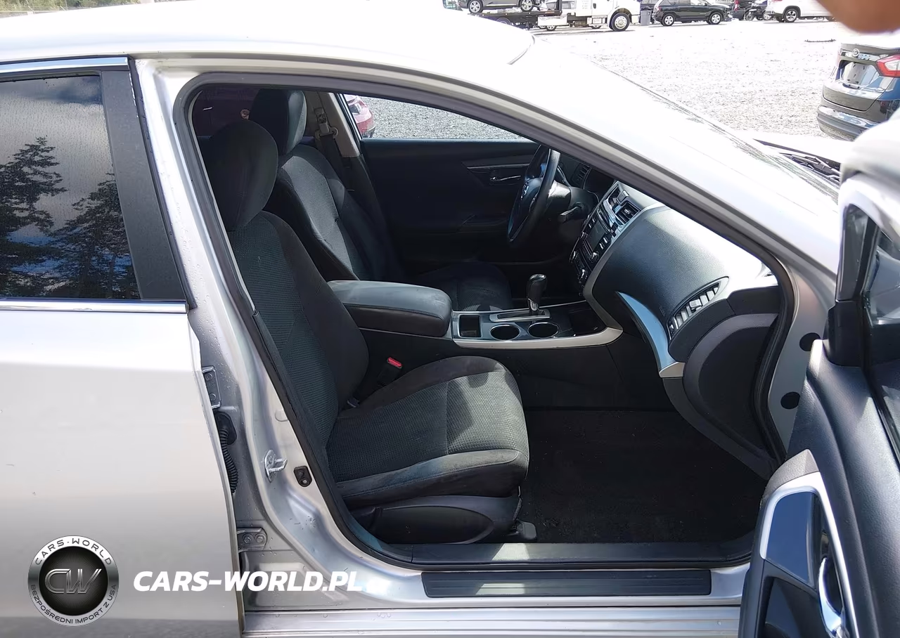 2014 Nissan Altima 2.5 S VIN:1N4AL3AP0EN230209 - 18