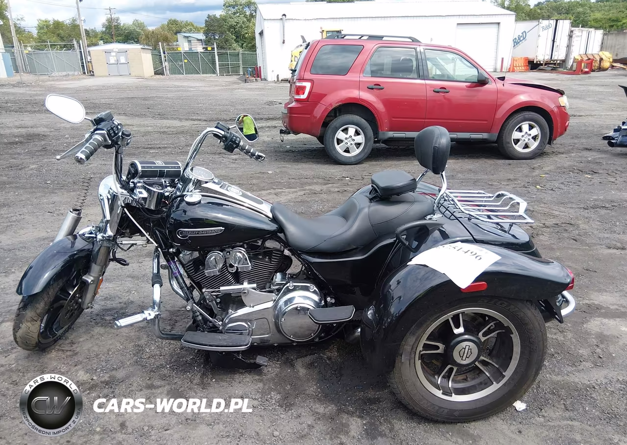 2015 Harley-Davidson Flrt Free Wheeler VIN:1HD1MCM16FB856038 - 13