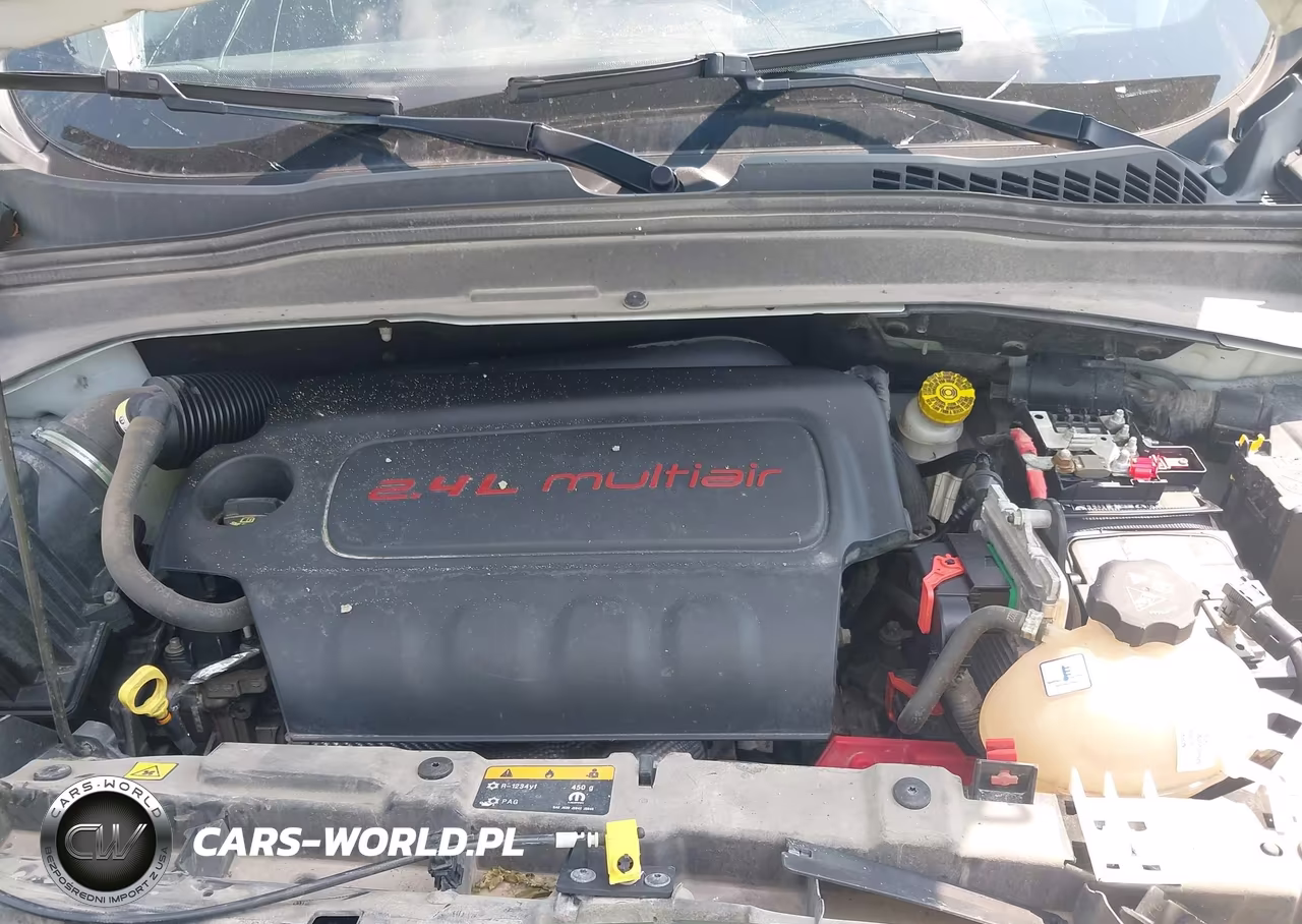 2019 Jeep Renegade Latitude 4X4 VIN:ZACNJBBB7KPK07945 - 10