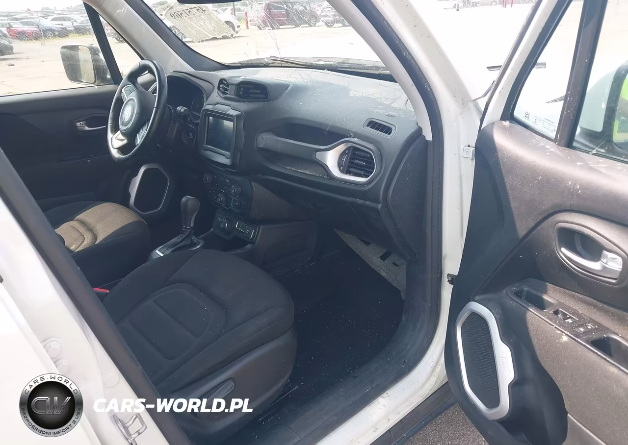 2019 Jeep Renegade Latitude 4X4 VIN:ZACNJBBB7KPK07945 - 5
