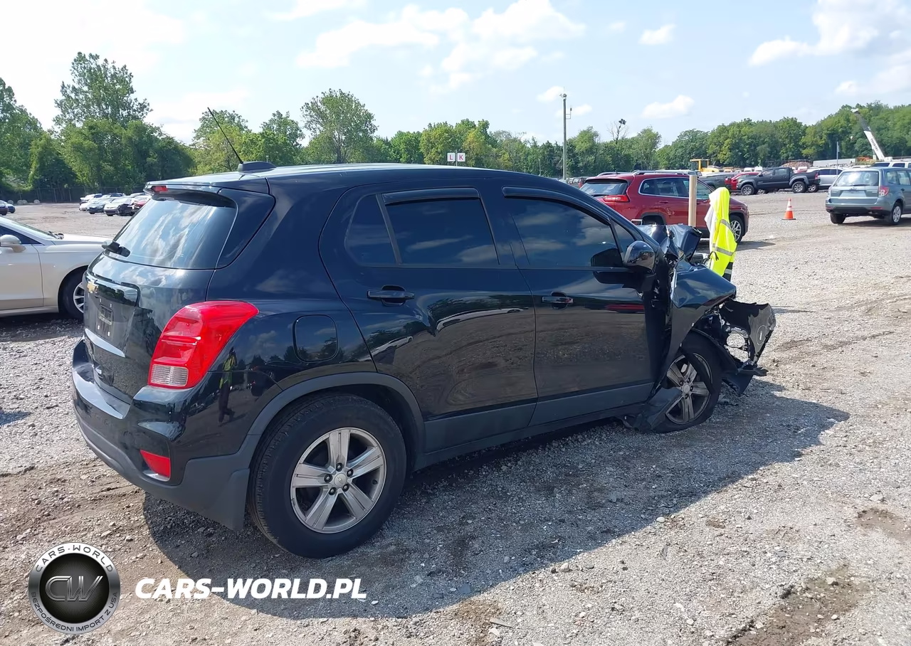 2019 Chevrolet Trax Ls VIN:3GNCJKSB6KL403160 - 4