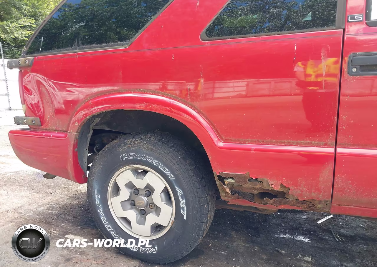 2003 Chevrolet Blazer Ls VIN:1GNCT18X53K143487 - 6