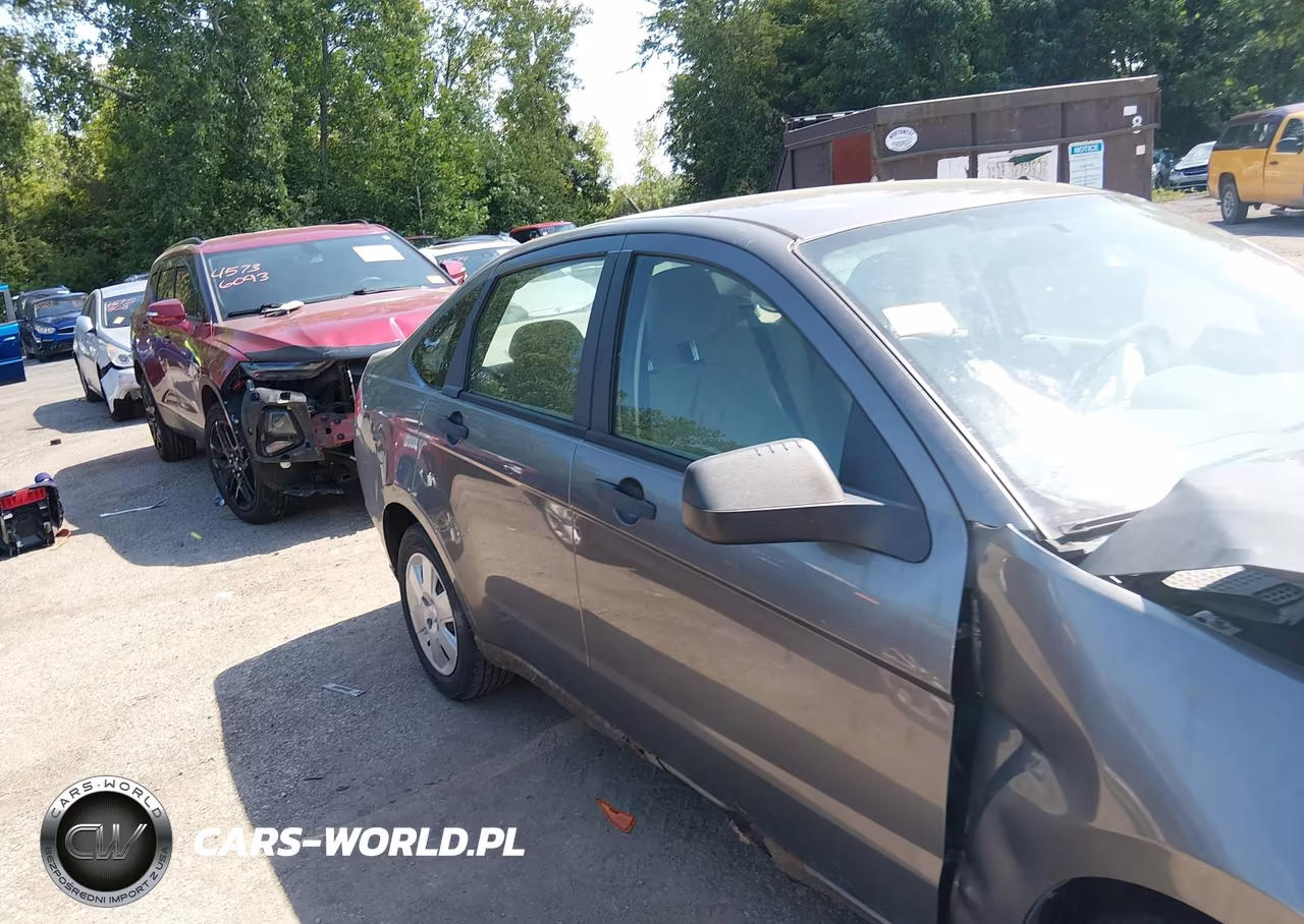 2011 Ford Focus S VIN:1FAHP3EN0BW188979 - 14
