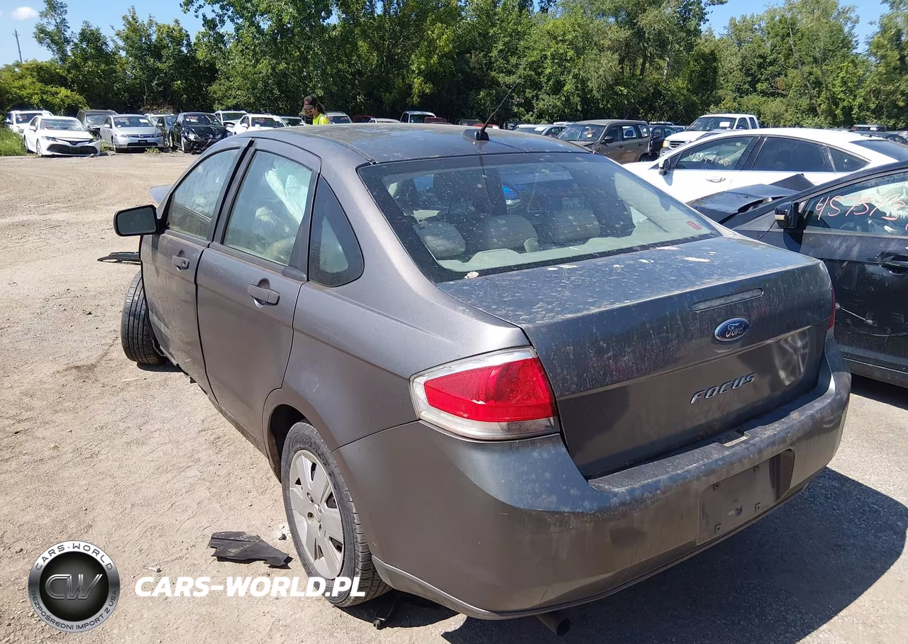 2011 Ford Focus S VIN:1FAHP3EN0BW188979 - 3