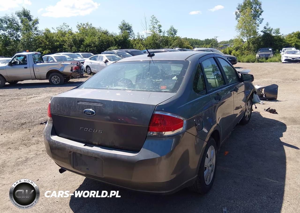 2011 Ford Focus S VIN:1FAHP3EN0BW188979 - 4
