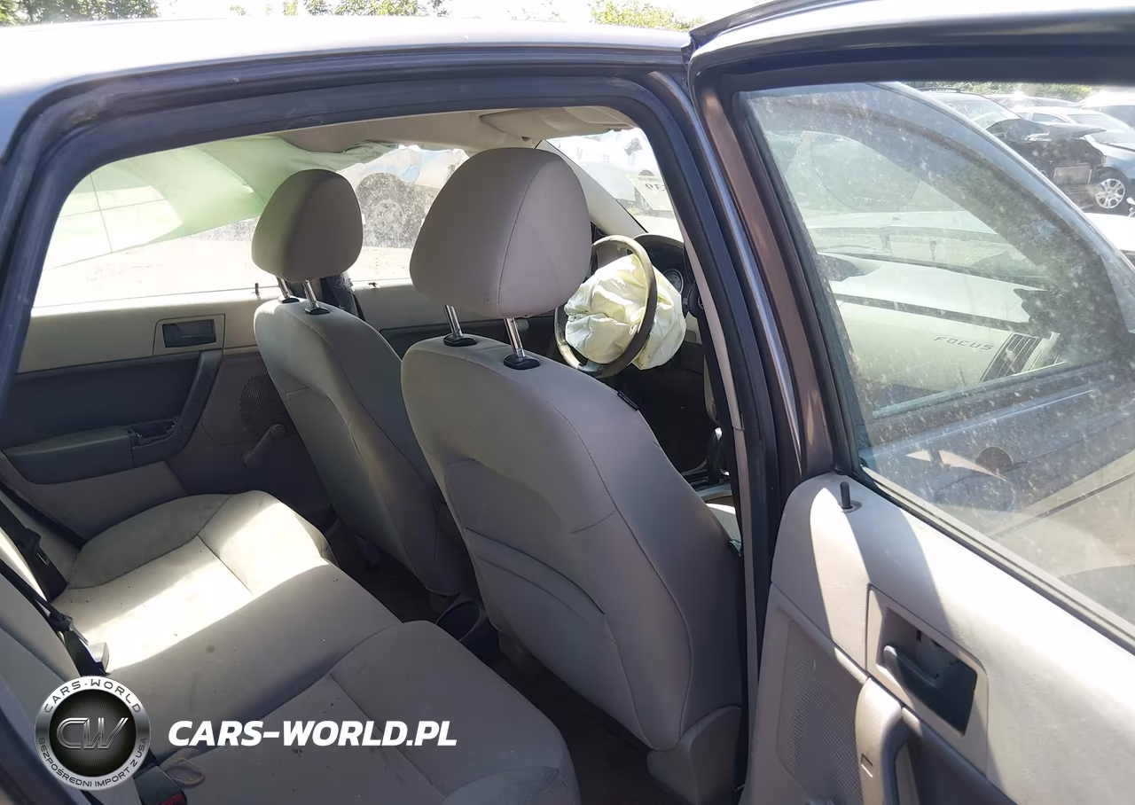 2011 Ford Focus S VIN:1FAHP3EN0BW188979 - 8