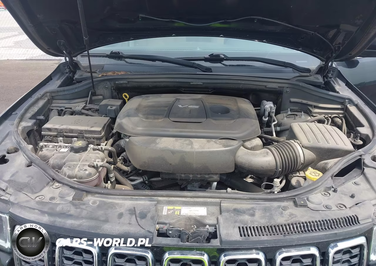 2018 Jeep Grand Cherokee Laredo E 4X4 VIN:1C4RJFAG2JC373642 - 10