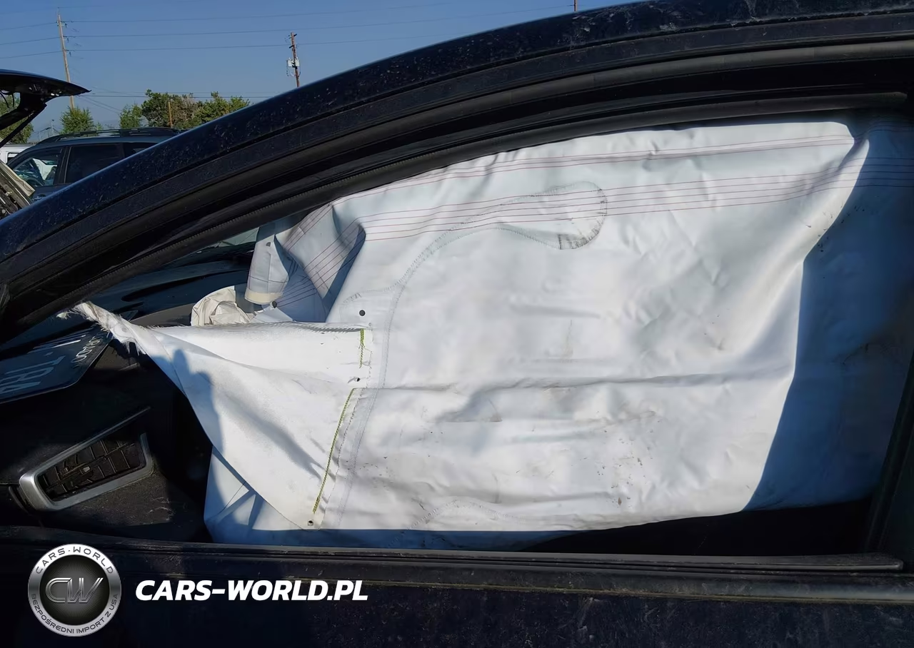 2023 Toyota Corolla Le VIN:JTDB4MEE9PJ006361 - 7
