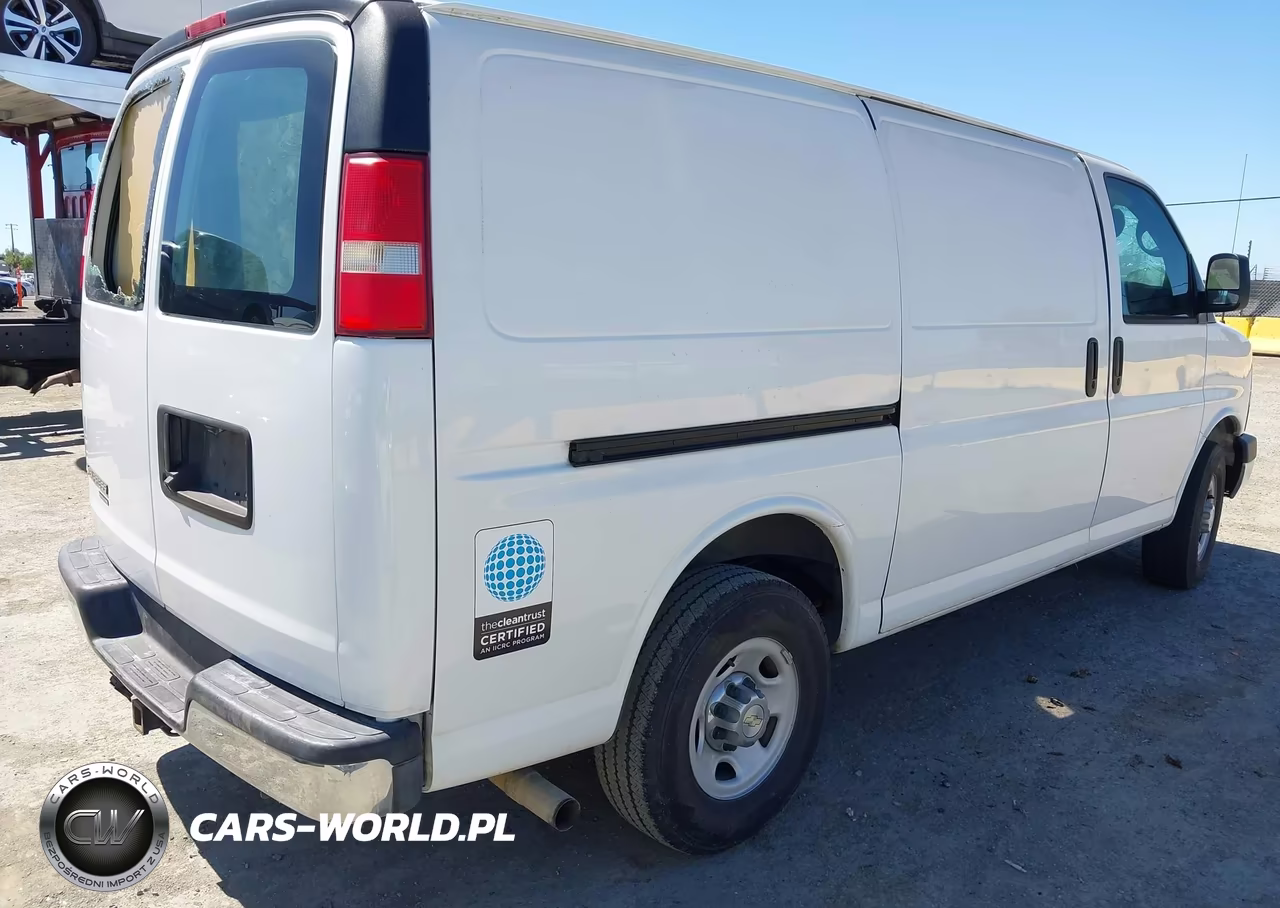 2013 Chevrolet Express 3500 Work Van VIN:1GCZGTCG0D1174647 - 4