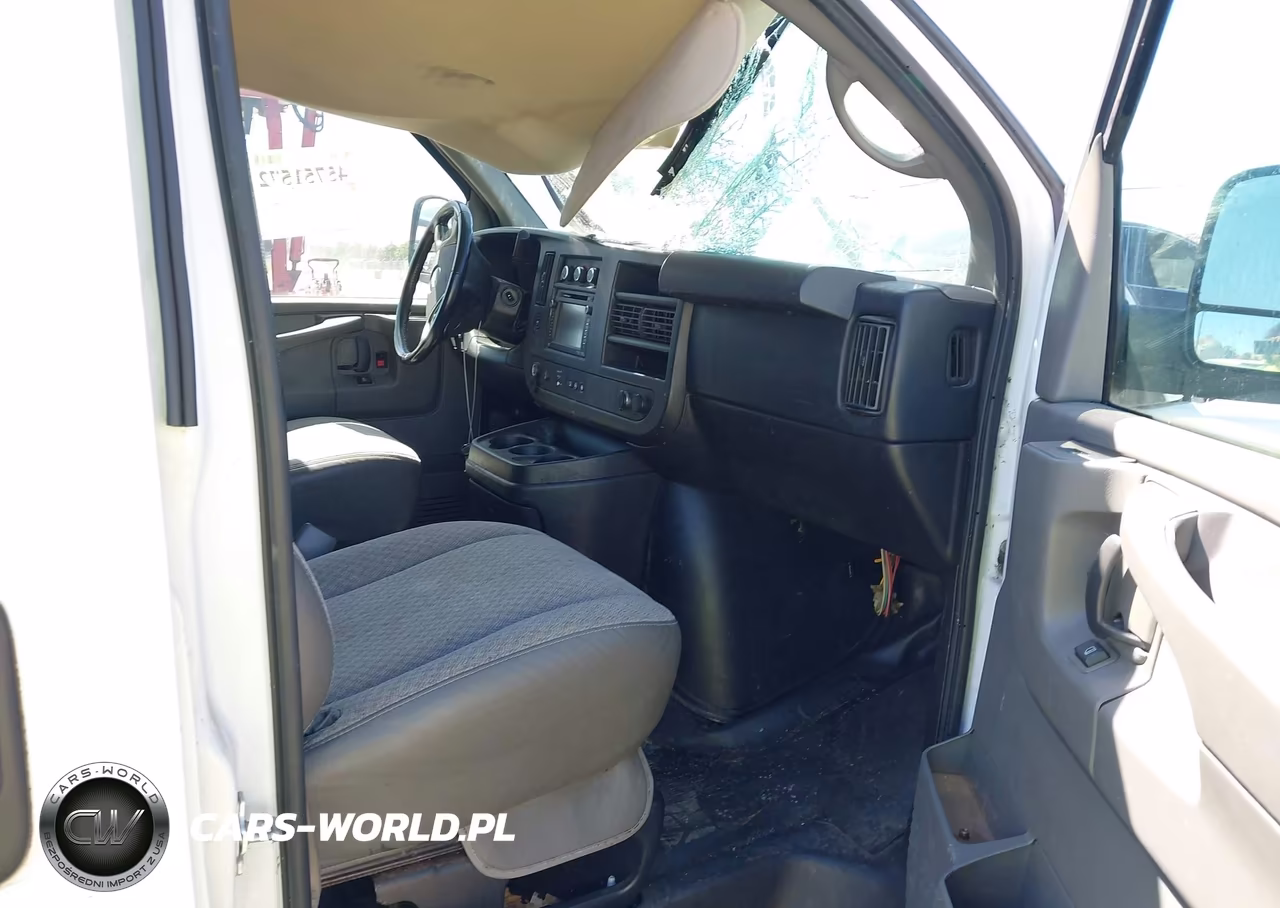 2013 Chevrolet Express 3500 Work Van VIN:1GCZGTCG0D1174647 - 5