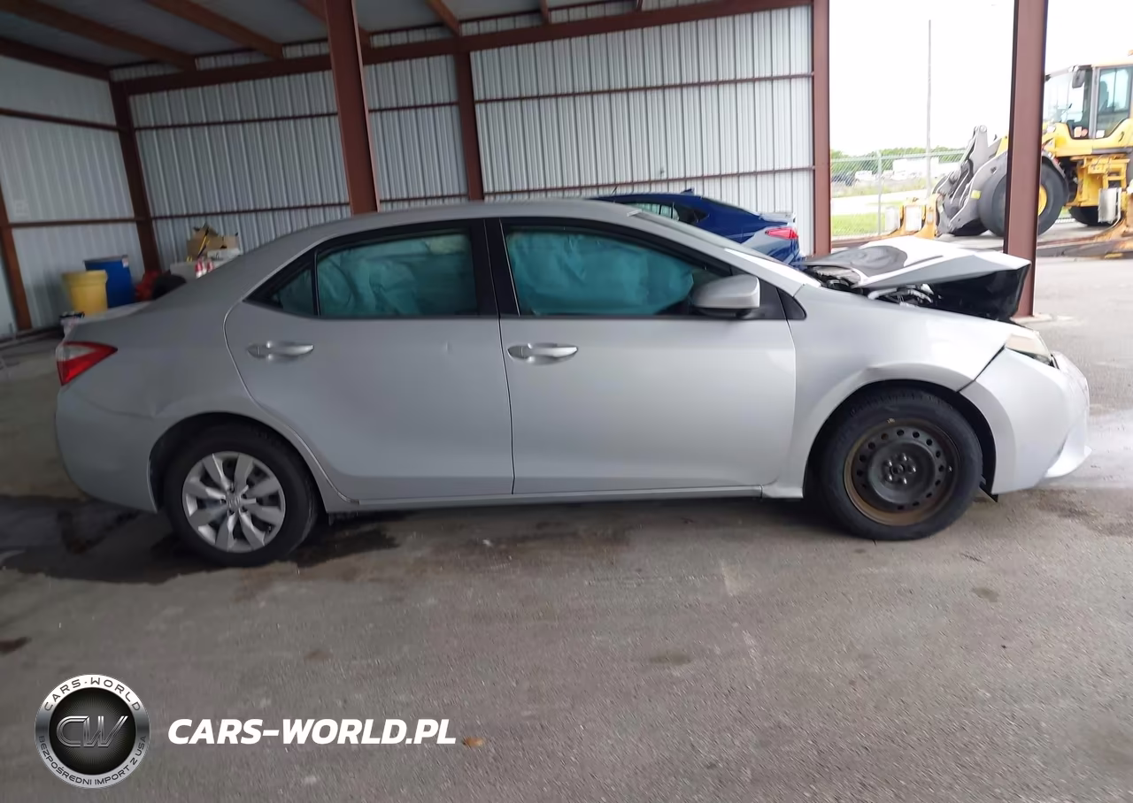 2015 Toyota Corolla Le VIN:2T1BURHEXFC423331 - 13
