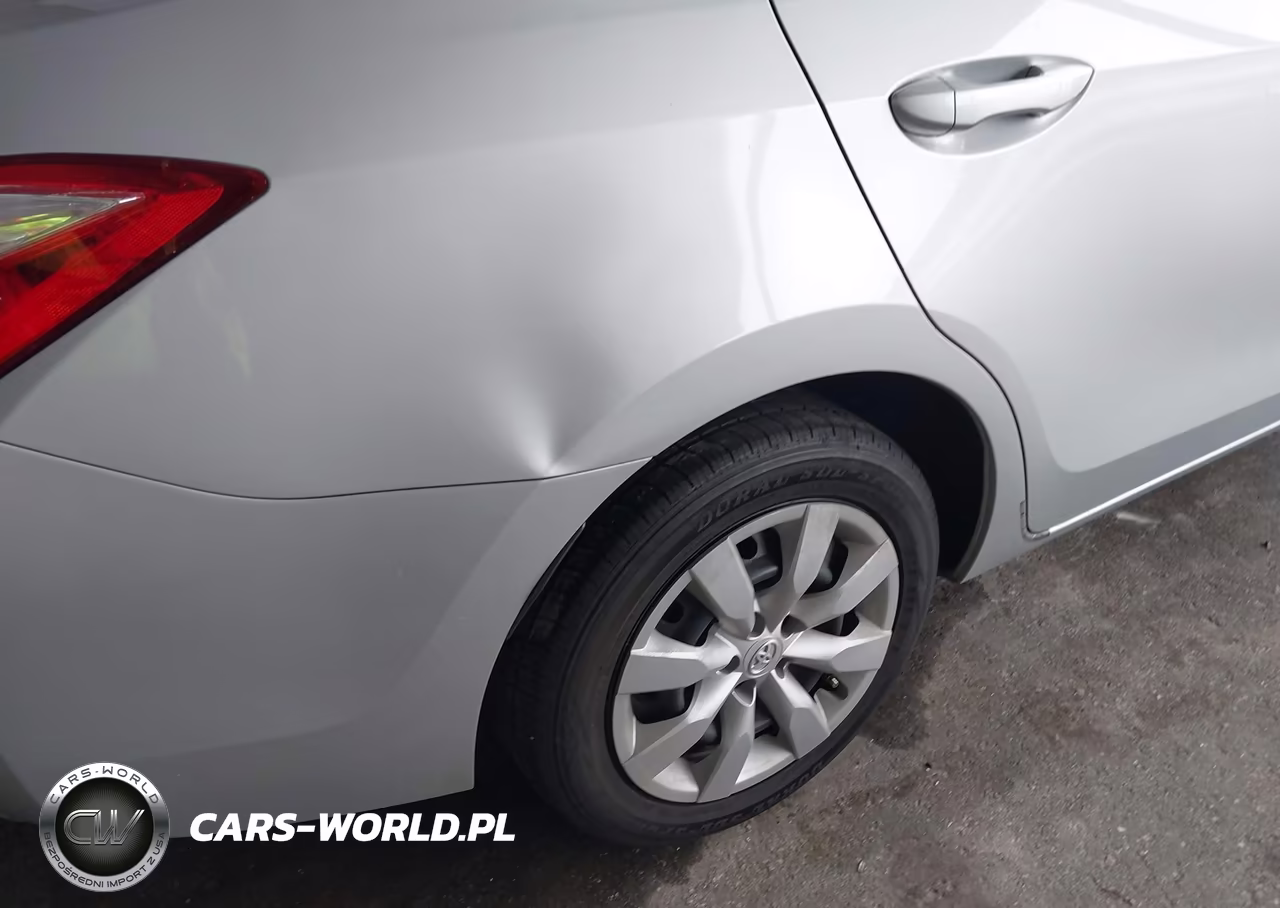 2015 Toyota Corolla Le VIN:2T1BURHEXFC423331 - 19