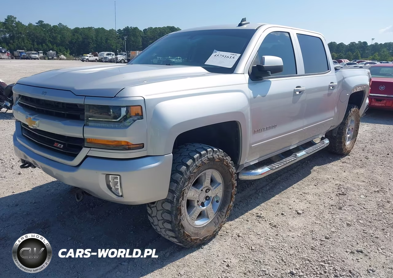 2018 Chevrolet Silverado 1500 2Lt VIN:3GCUKREC5JG173822 - 2
