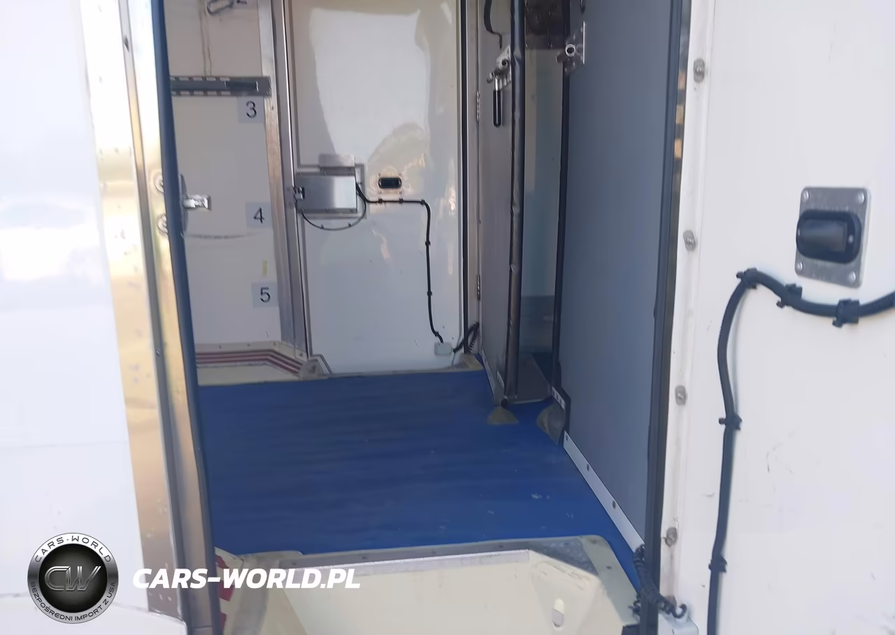 2020 Ford Transit T-350 VIN:1FDBW5Z82LKB52508 - 8