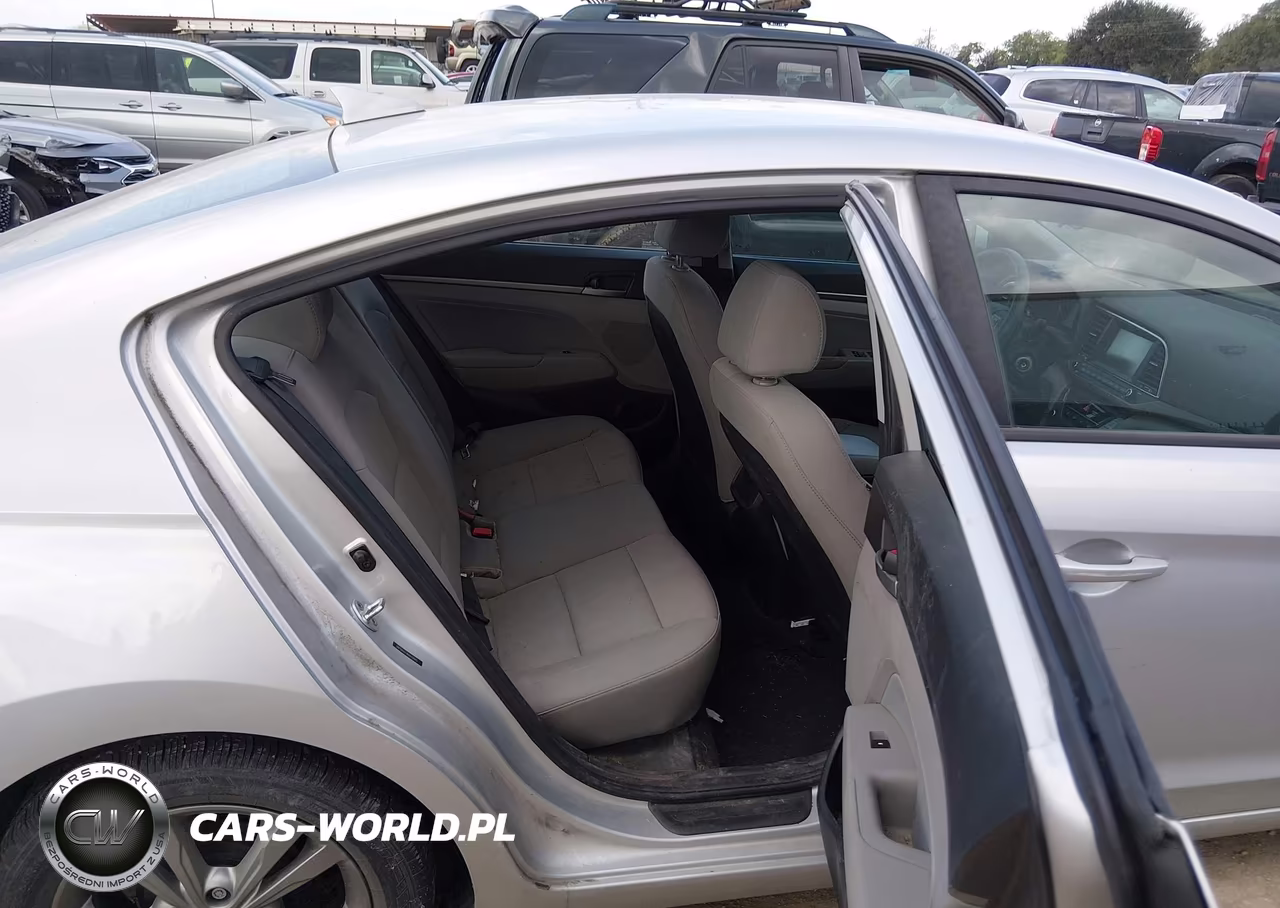 2017 Hyundai Elantra Se VIN:5NPD84LF6HH119915 - 8
