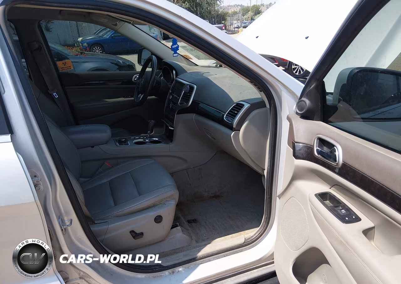 2012 Jeep Grand Cherokee Laredo VIN:1C4RJFAG4CC103718 - 5