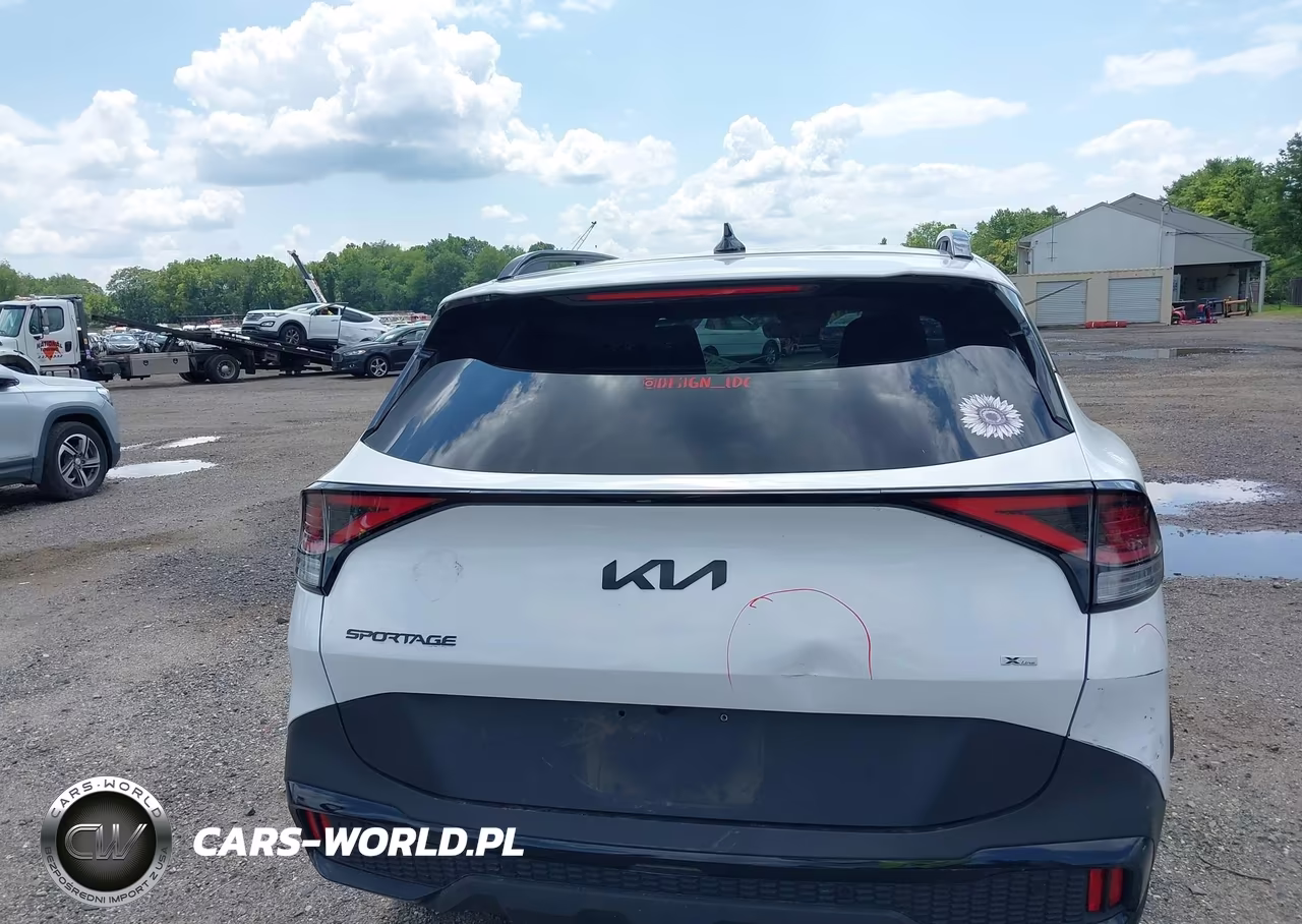 2025 Kia Sportage X-Line VIN:5XYK6CDF1SG274280 - 17