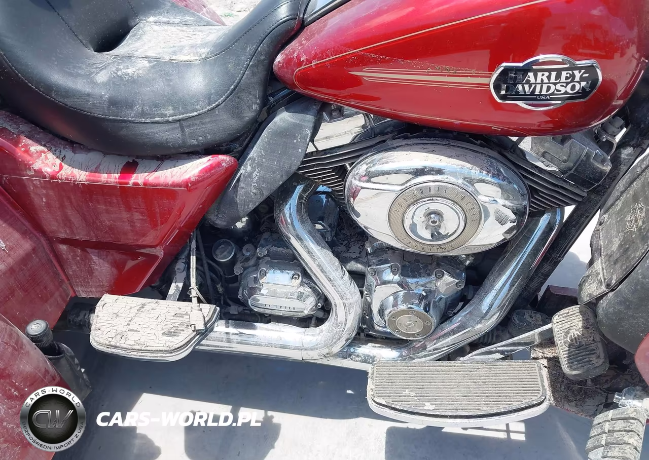2013 Harley-Davidson Flhtcutg Tri Glide Ultra Classic VIN:1HD1MAM11DB853520 - 8