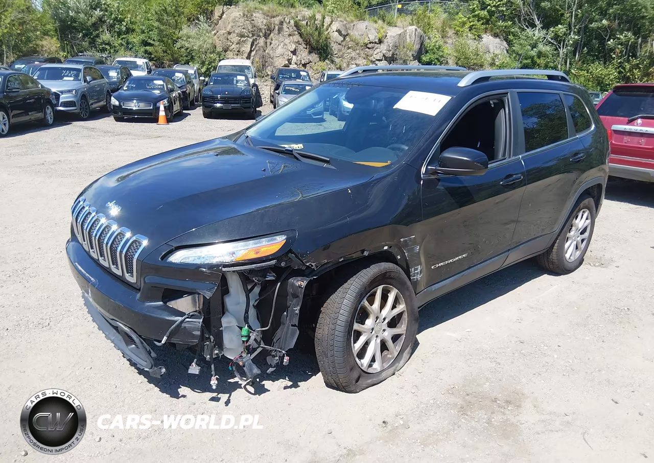 2015 Jeep Cherokee Latitude VIN:1C4PJMCB2FW512672 - 2