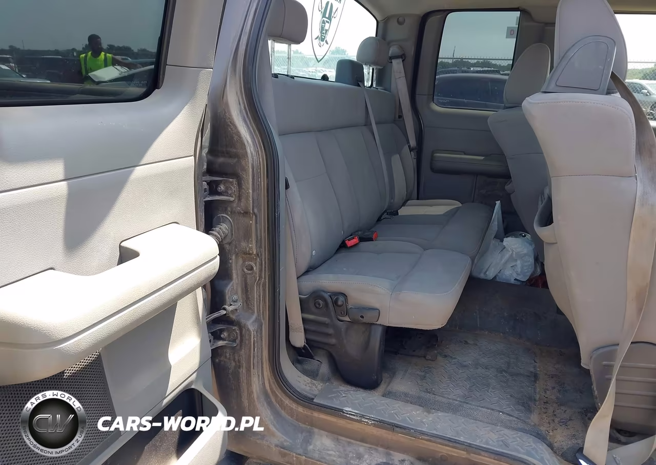 2006 Ford F-150 Stx-Xlt VIN:1FTRX02W16KA81110 - 8
