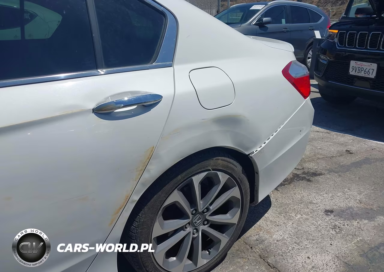 2014 Honda Accord Sport VIN:1HGCR2F57EA225357 - 12