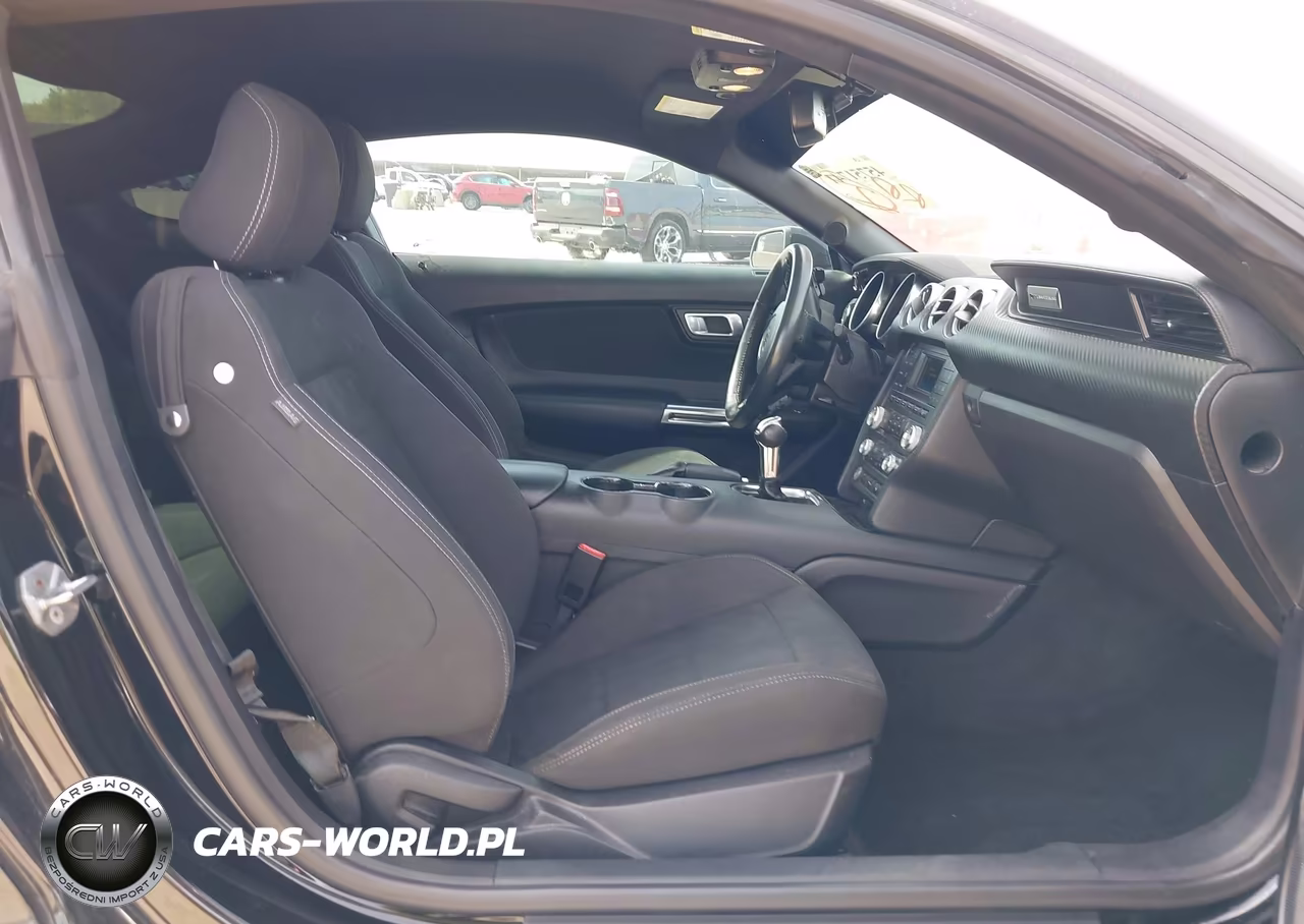 2018 Ford Mustang Ecoboost VIN:1FA6P8TH6J5117033 - 5