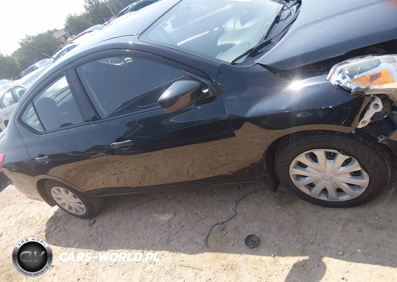 2018 Nissan Versa 1.6 S+ VIN:3N1CN7AP8JL856379 - 13