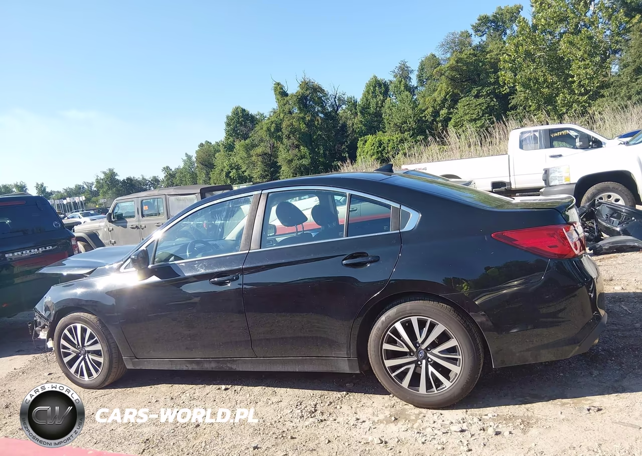 2018 Subaru Legacy 2.5I Premium VIN:4S3BNAC68J3028094 - 15