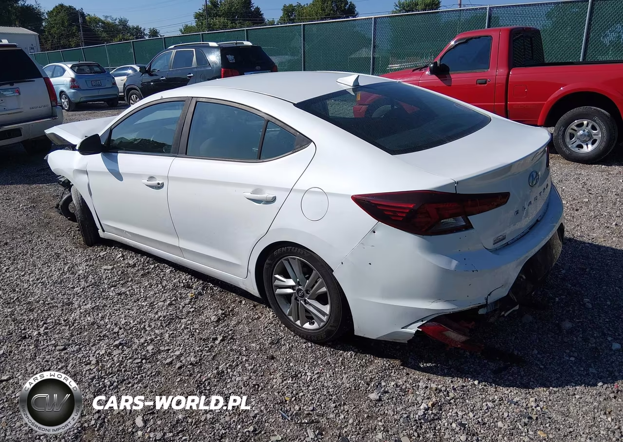 2019 Hyundai Elantra Sel VIN:5NPD84LF7KH493621 - 3