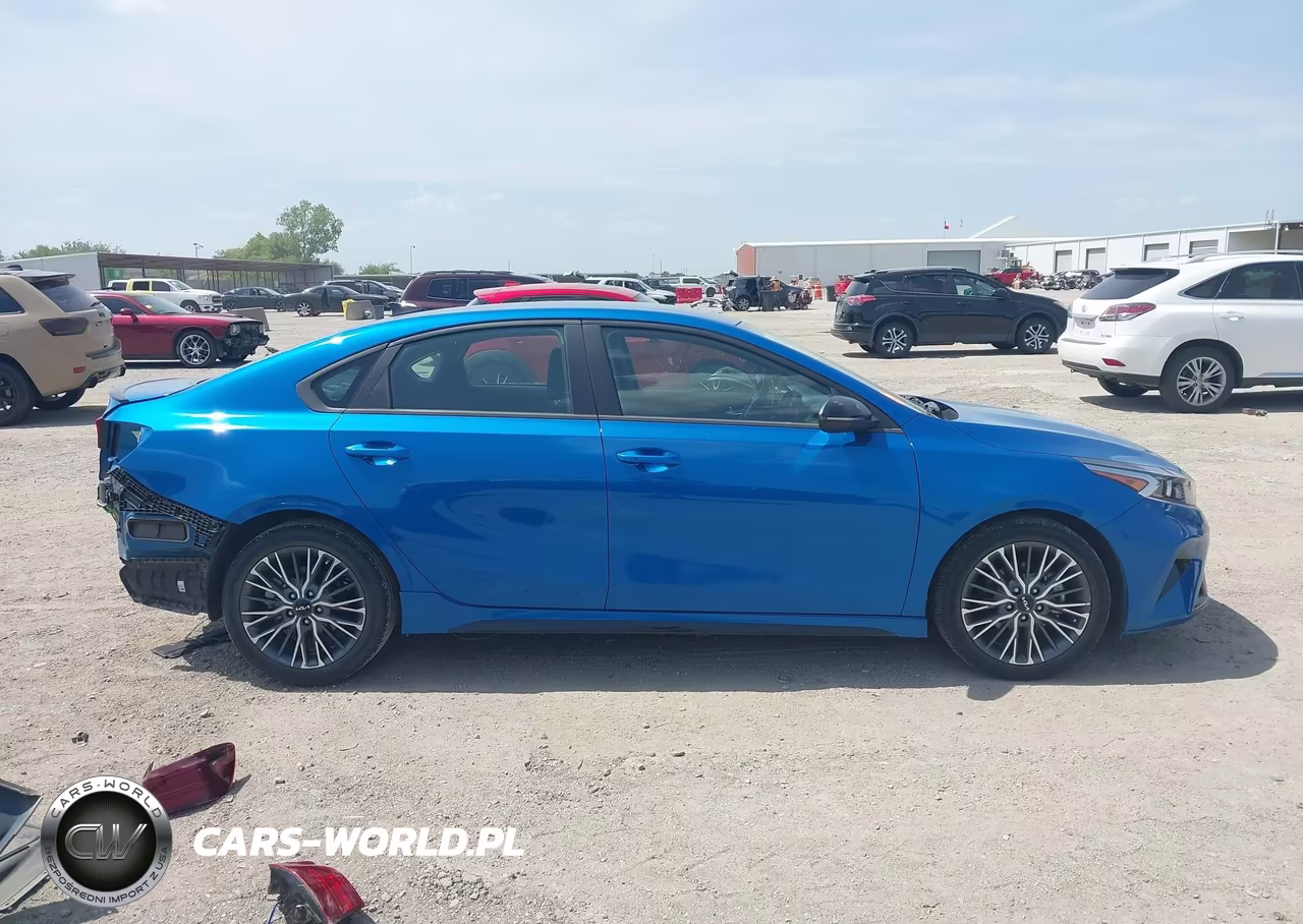 2024 Kia Forte Gt-Line VIN:3KPF54AD3RE692845 - 14
