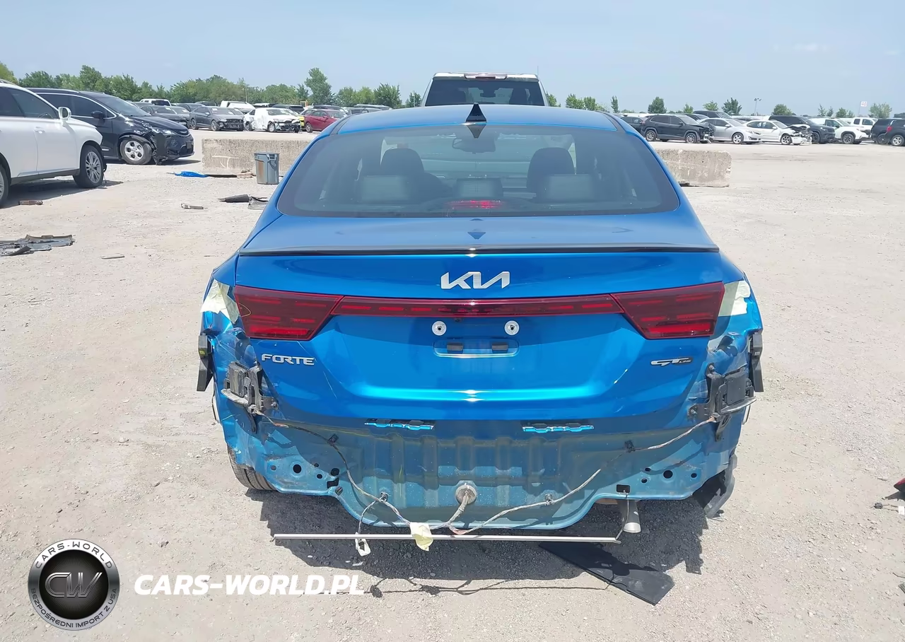 2024 Kia Forte Gt-Line VIN:3KPF54AD3RE692845 - 17