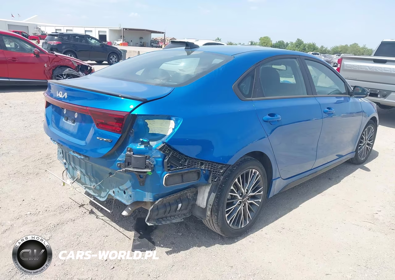 2024 Kia Forte Gt-Line VIN:3KPF54AD3RE692845 - 4