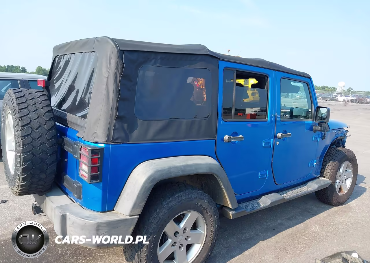 2015 Jeep Wrangler Unlimited Sport VIN:1C4BJWDG8FL689731 - 13