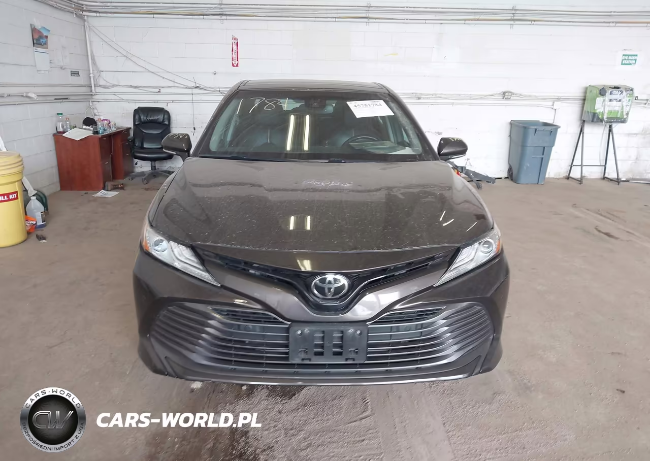 2018 Toyota Camry Xle VIN:4T1B11HK4JU041433 - 12