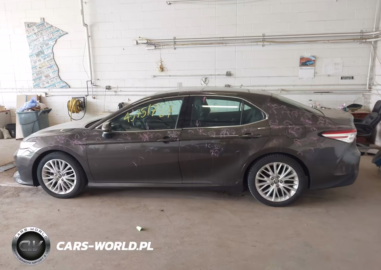 2018 Toyota Camry Xle VIN:4T1B11HK4JU041433 - 14