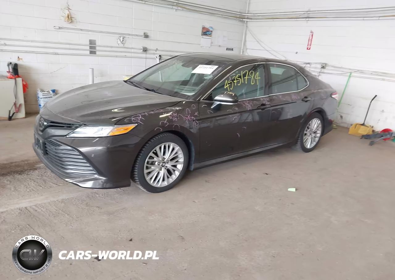 2018 Toyota Camry Xle VIN:4T1B11HK4JU041433 - 2