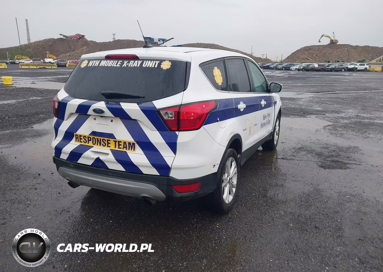 2019 Ford Escape Se VIN:1FMCU9GD5KUA06687 - 4