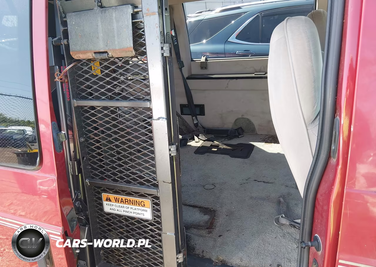 2000 Chevrolet Astro Upfitter Pkg. VIN:1GBDM19WXYB167604 - 8