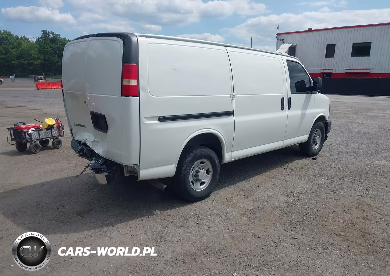 2005 Chevrolet Express VIN:1GCGG25V351266351 - 4