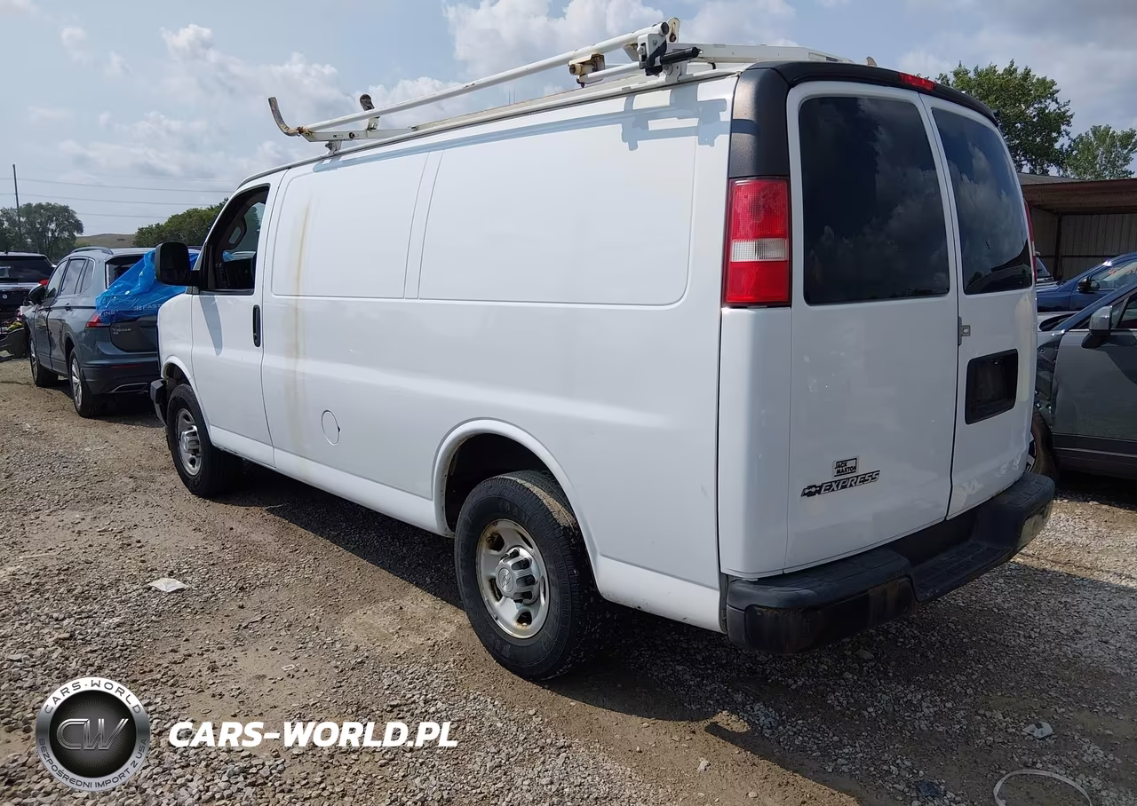 2017 Chevrolet Express 2500 Work Van VIN:1GCWGAFF8H1146921 - 3