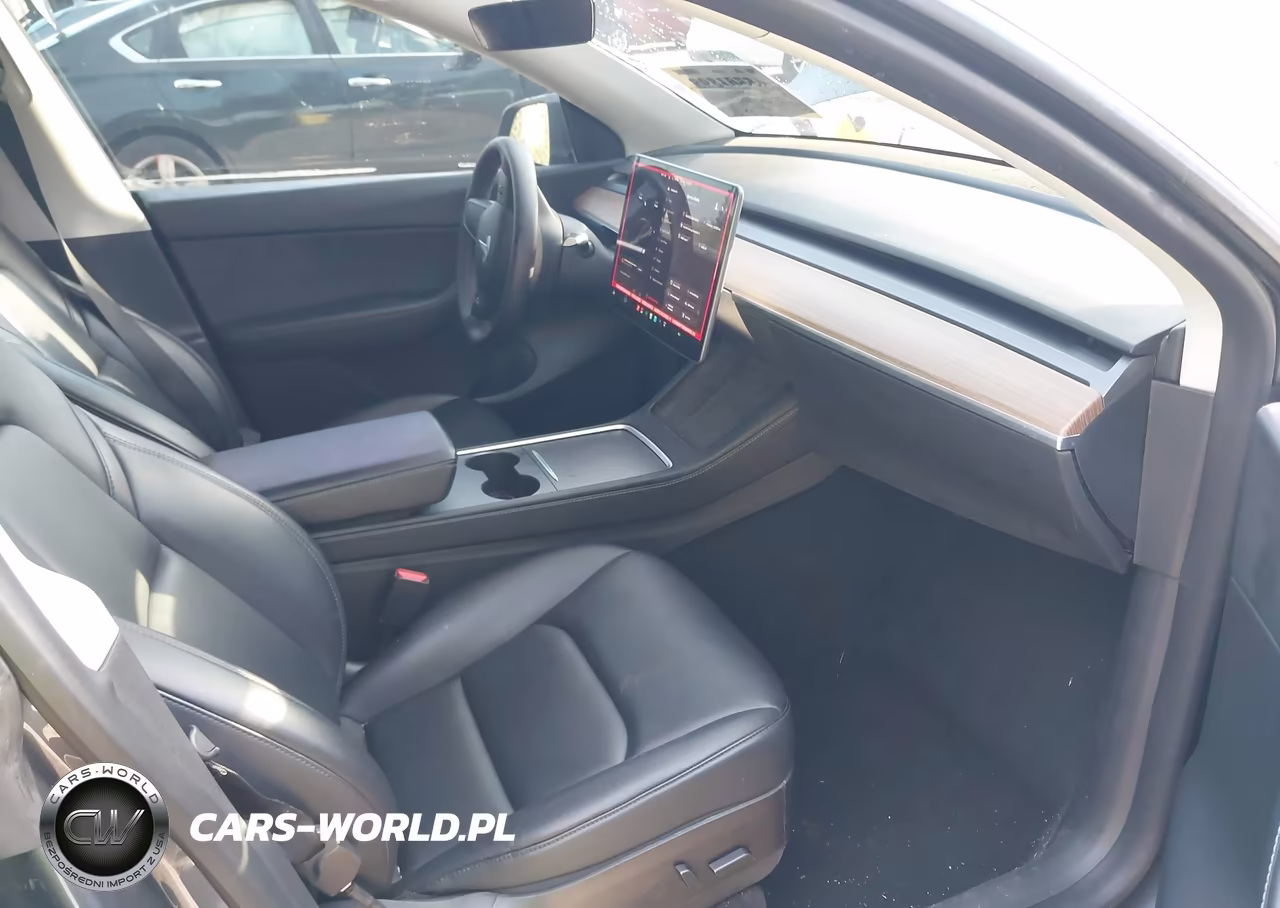 2022 Tesla Model Y Performance Dual Motor All-Wheel Drive VIN:7SAYGDEF3NF404313 - 5