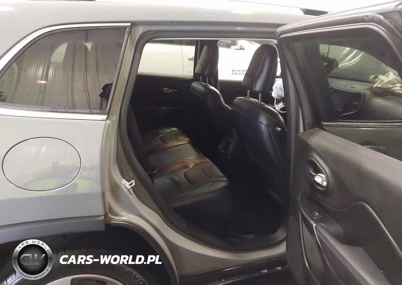 2019 Jeep Cherokee Limited 4X4 VIN:1C4PJMDX6KD492040 - 8