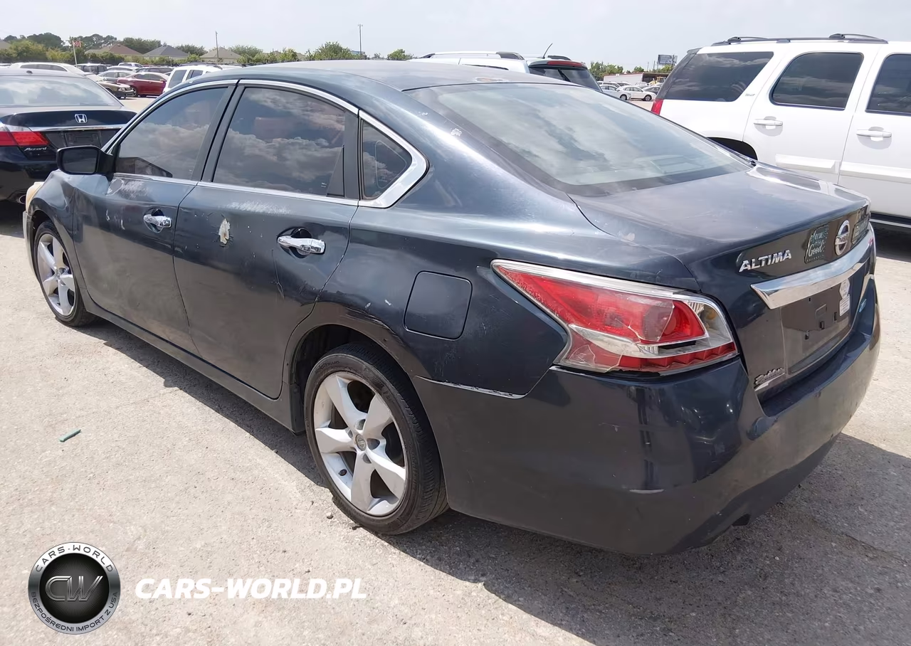 2014 Nissan Altima 2.5 S VIN:1N4AL3AP4EC120372 - 3