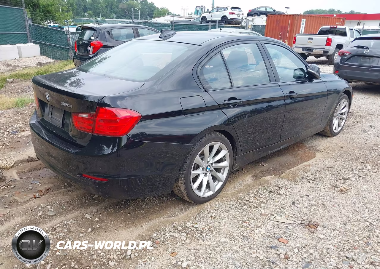 2015 BMW 320I xDrive VIN:WBA3C3G57FNT52797 - 4