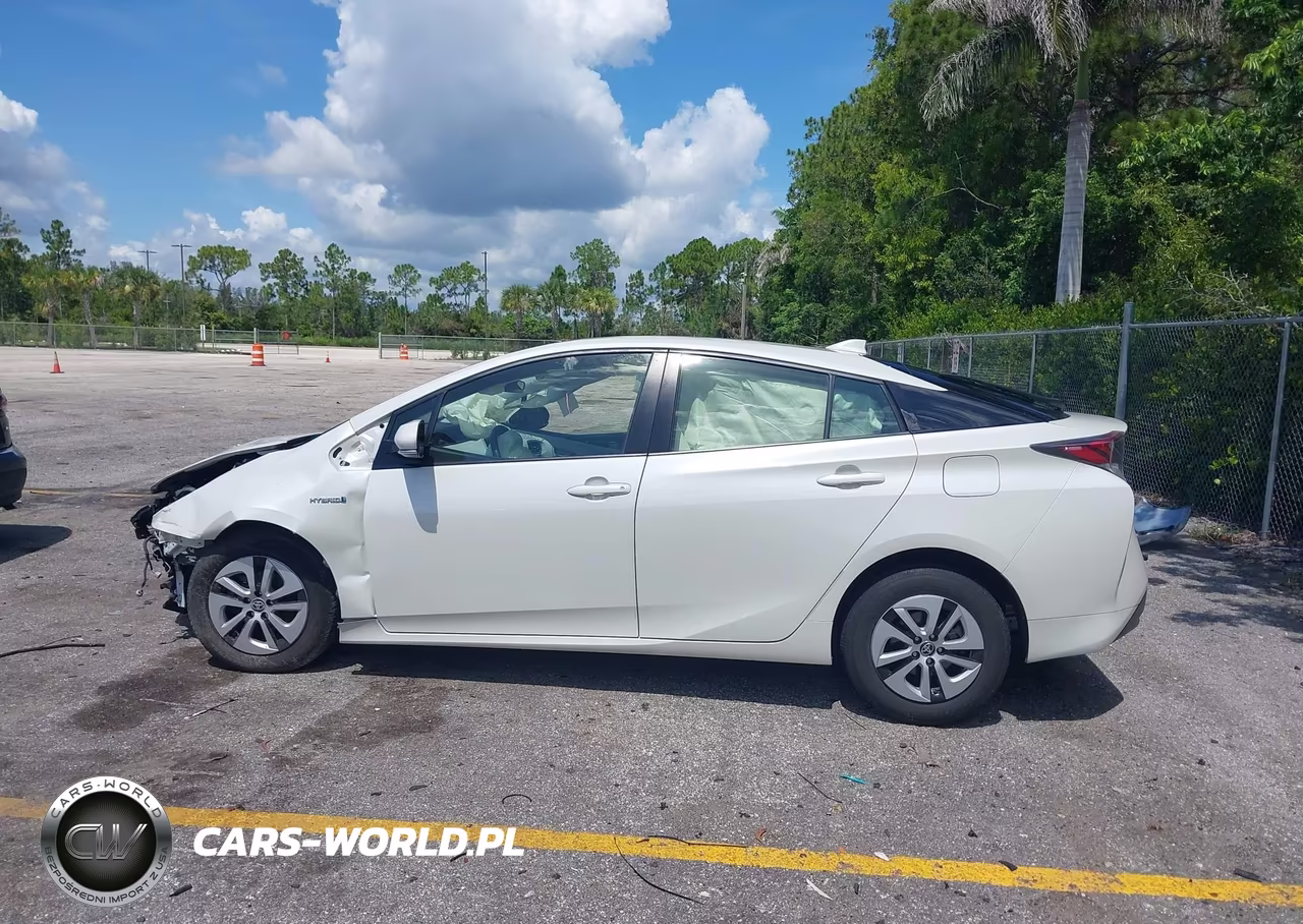 2017 Toyota Prius Three VIN:JTDKARFU8H3038932 - 14