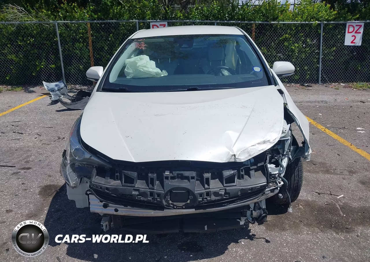 2017 Toyota Prius Three VIN:JTDKARFU8H3038932 - 6