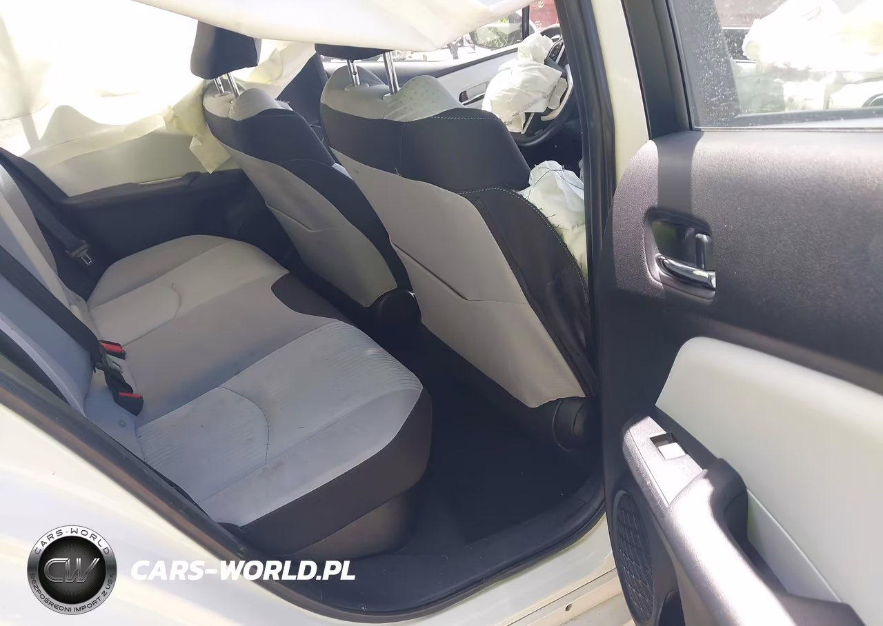 2017 Toyota Prius Three VIN:JTDKARFU8H3038932 - 8