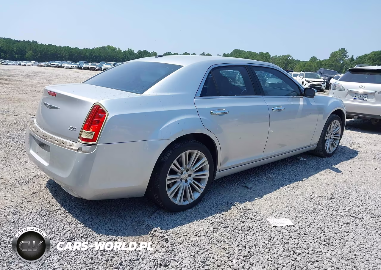 2011 Chrysler 300 Limited VIN:2C3CA5CG9BH614063 - 4