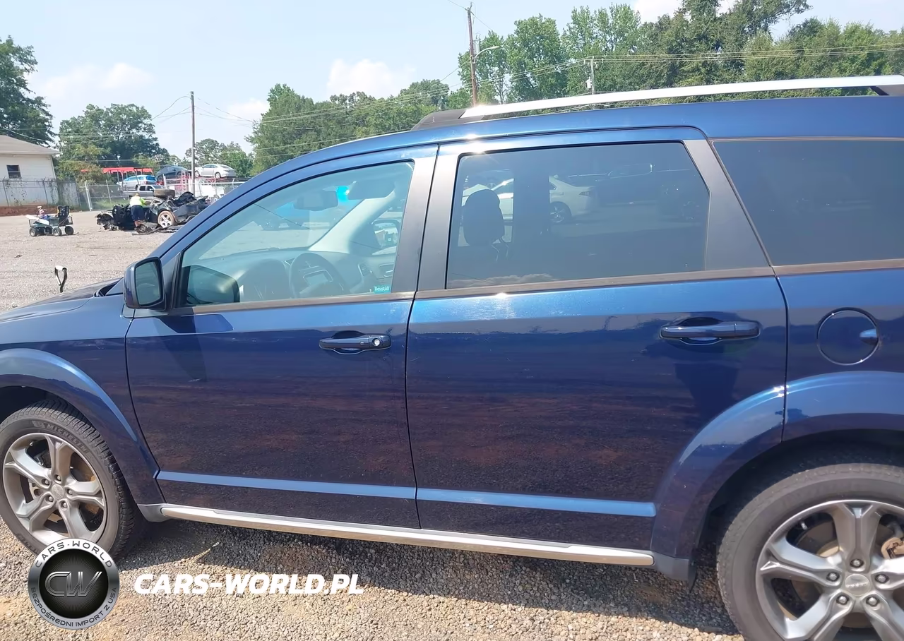 2017 Dodge Journey Crossroad Plus VIN:3C4PDCGG8HT705537 - 14